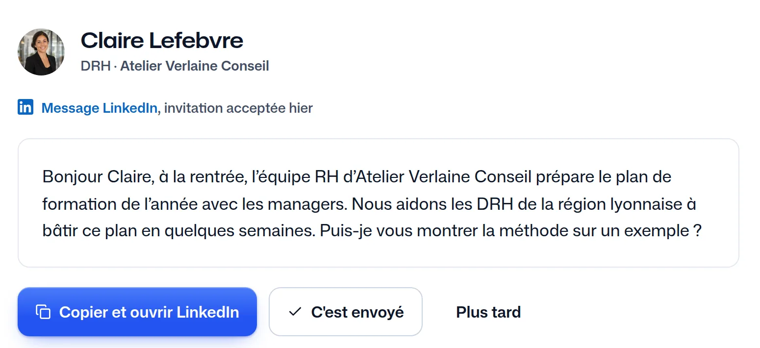 Le message écrit pour Claire Lefebvre à partir du modèle de l'équipe.